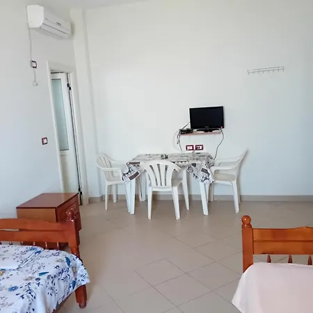 Apartment Fotula's House *